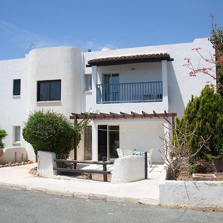 Always Welcome! Near Beach, Cml Swimming Pool Paphos Exterior photo