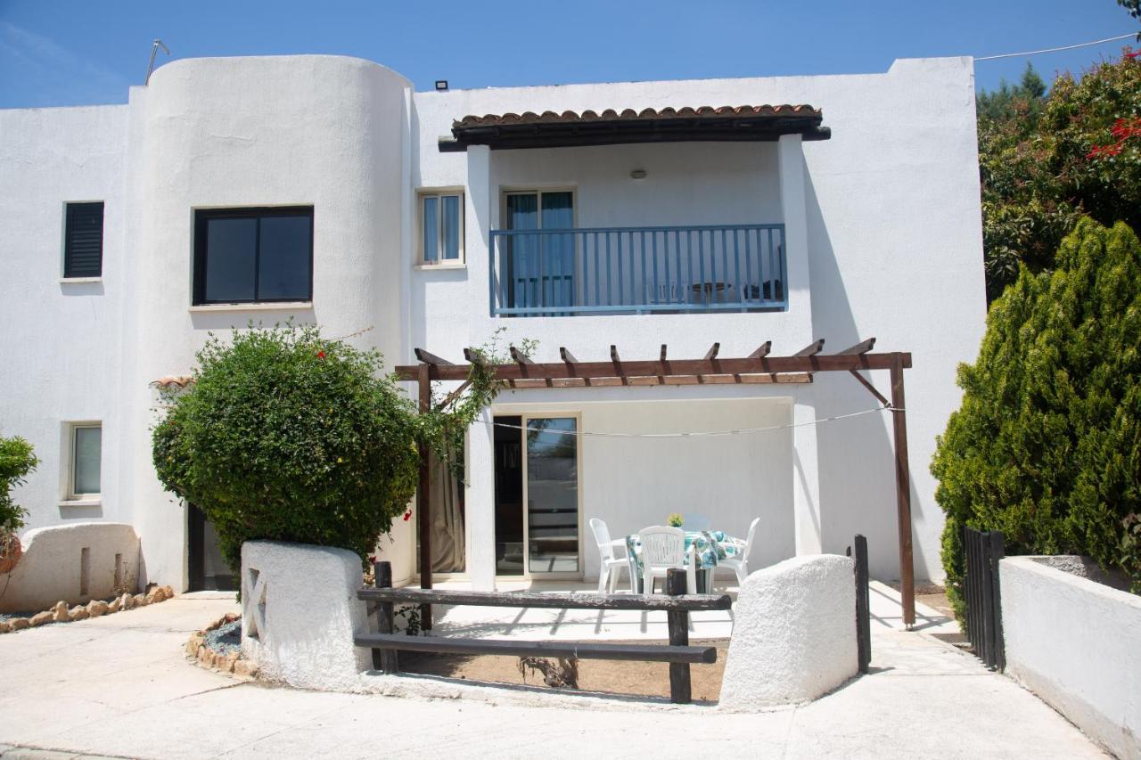 Always Welcome! Near Beach, Cml Swimming Pool Paphos Exterior photo